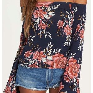 Billabong cold shoulder top